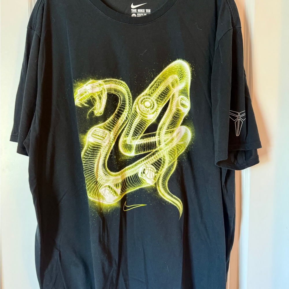 Nike Kobe Bryant Black w/ Yellow Mamba 24 Snake Dri-Fit tee